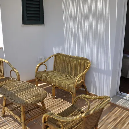 Апартаменты Basilicata Host To Host - Rainbow